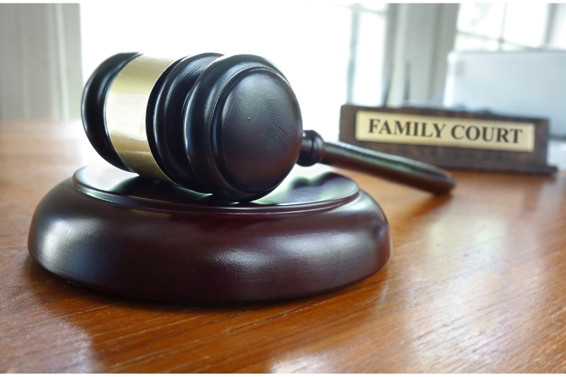 An image of family lawyer melbourne court.